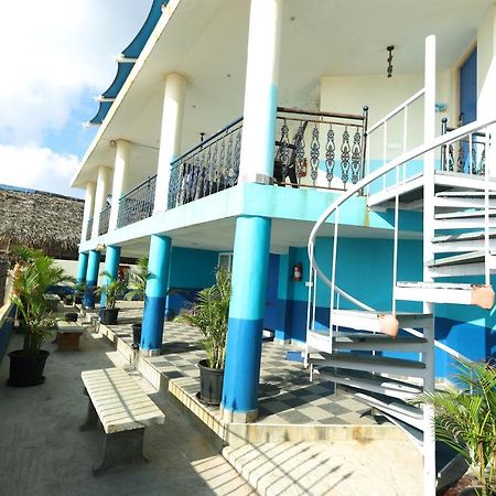 Lamel Cove Beach Resort Pondicherry Exteriör bild