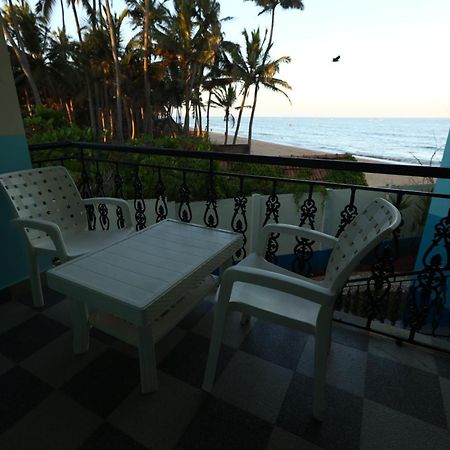 Lamel Cove Beach Resort Pondicherry Exteriör bild