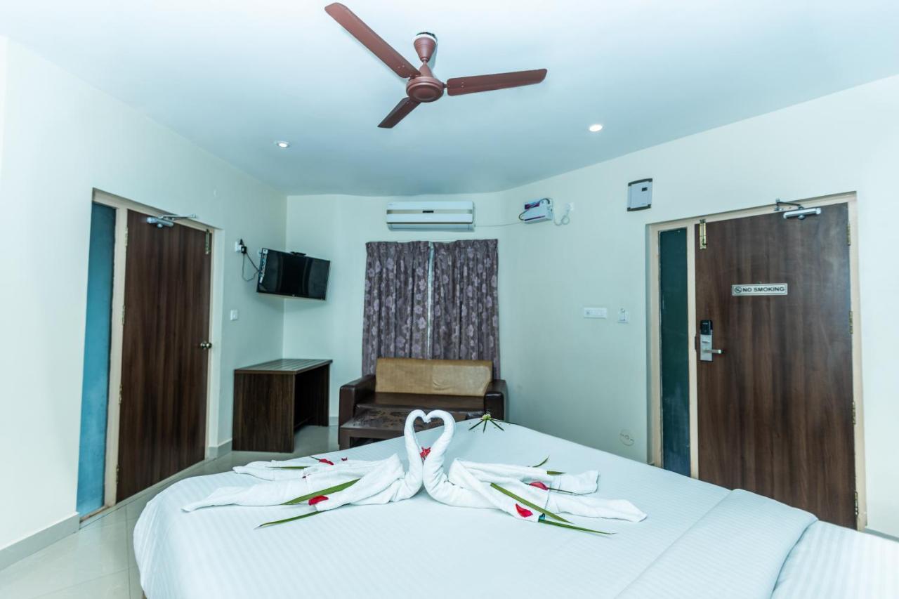 Lamel Cove Beach Resort Pondicherry Exteriör bild