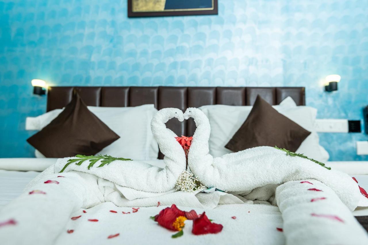 Lamel Cove Beach Resort Pondicherry Exteriör bild