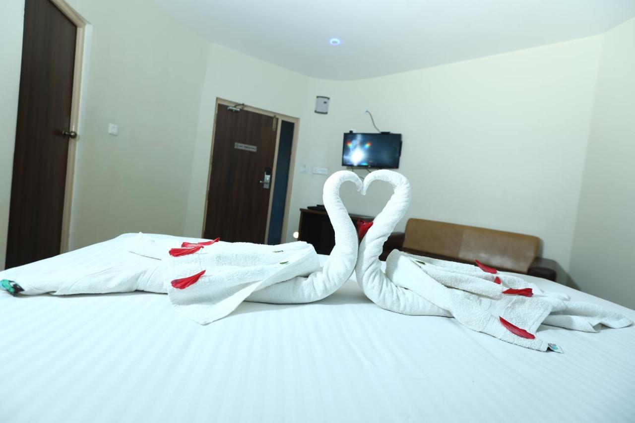 Lamel Cove Beach Resort Pondicherry Exteriör bild