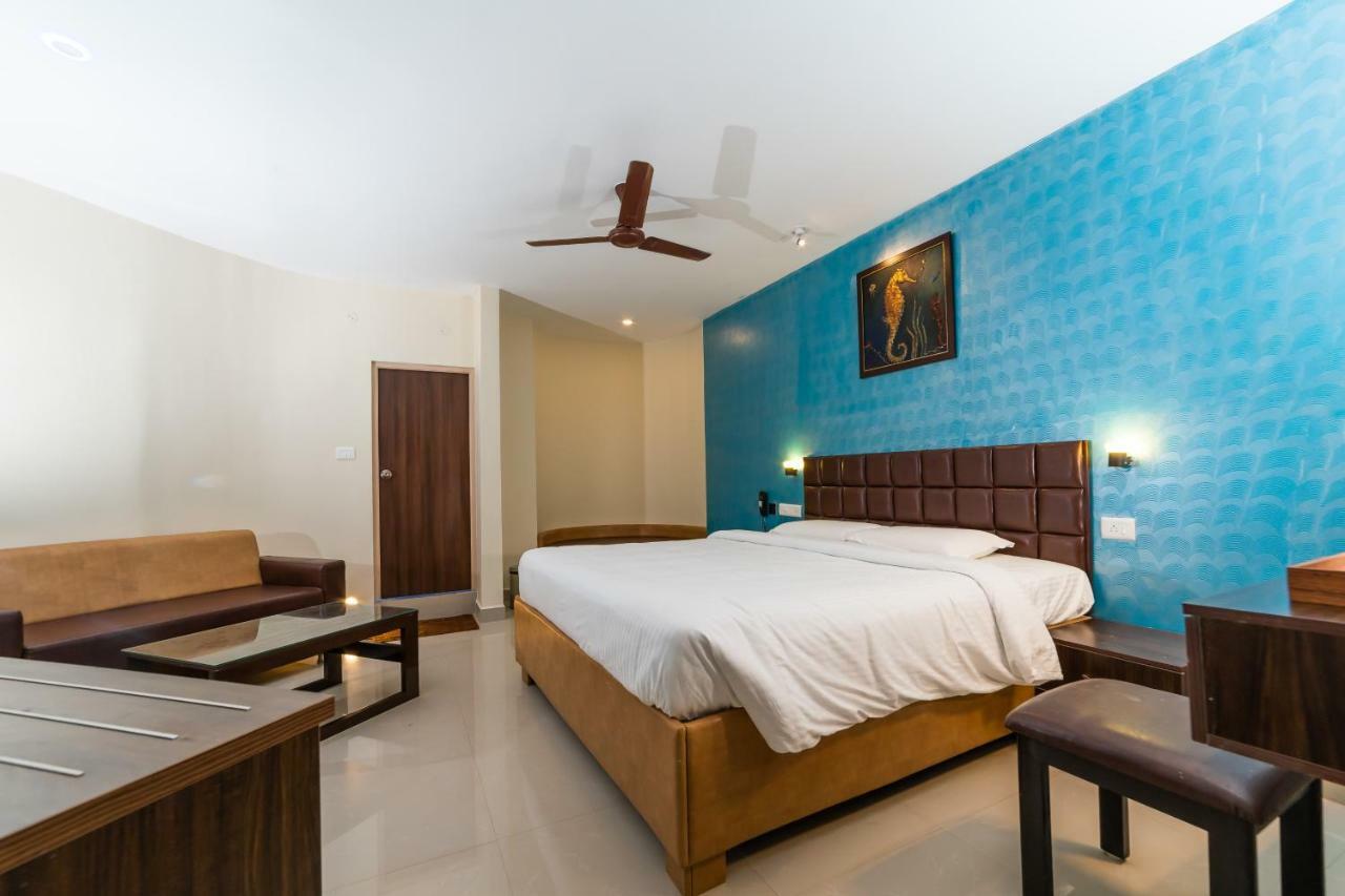 Lamel Cove Beach Resort Pondicherry Exteriör bild